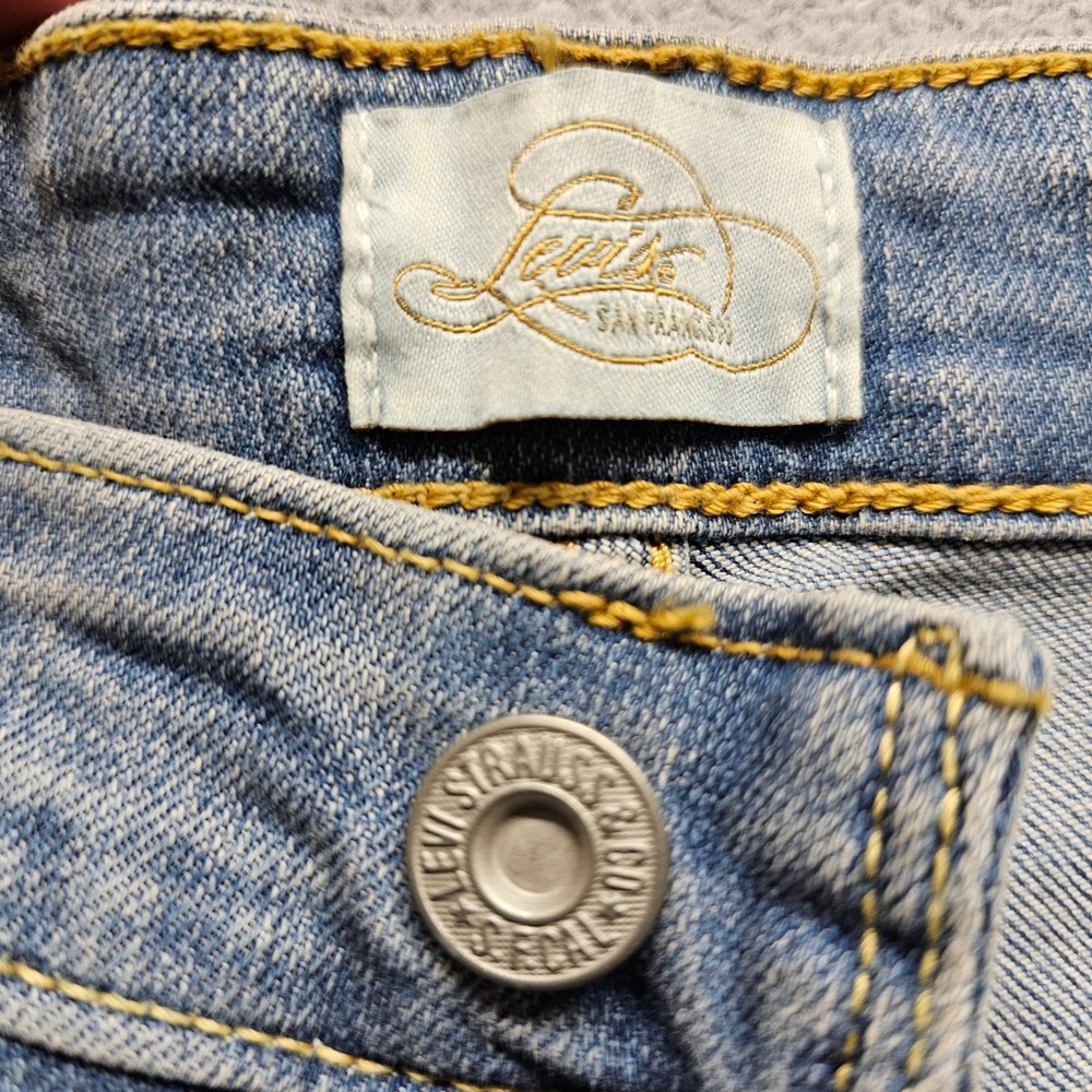Levi Strauss & Co Denim Bermuda Shorts Womens Light Blue Casual Mid Rise 5421 - Picture 10 of 15